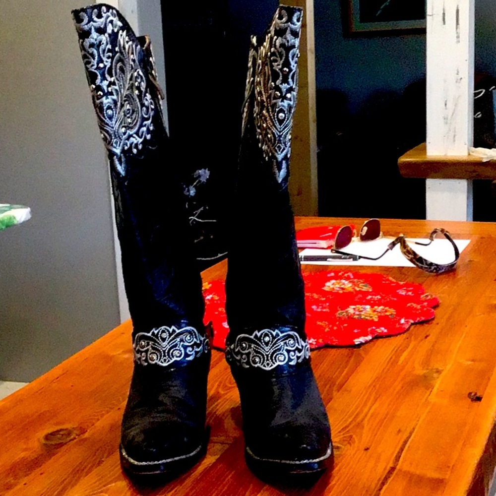 Goat skin boots